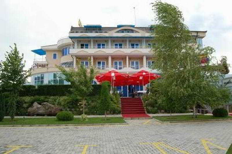 Hotel Diplomat Struga Exterior foto